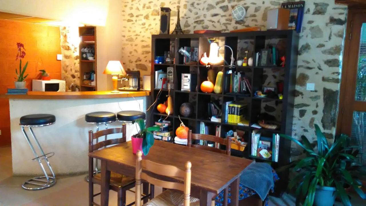 Saint-Quentin-sur-Charente La Tribu De Lavaud Bed & Breakfast エクステリア 写真