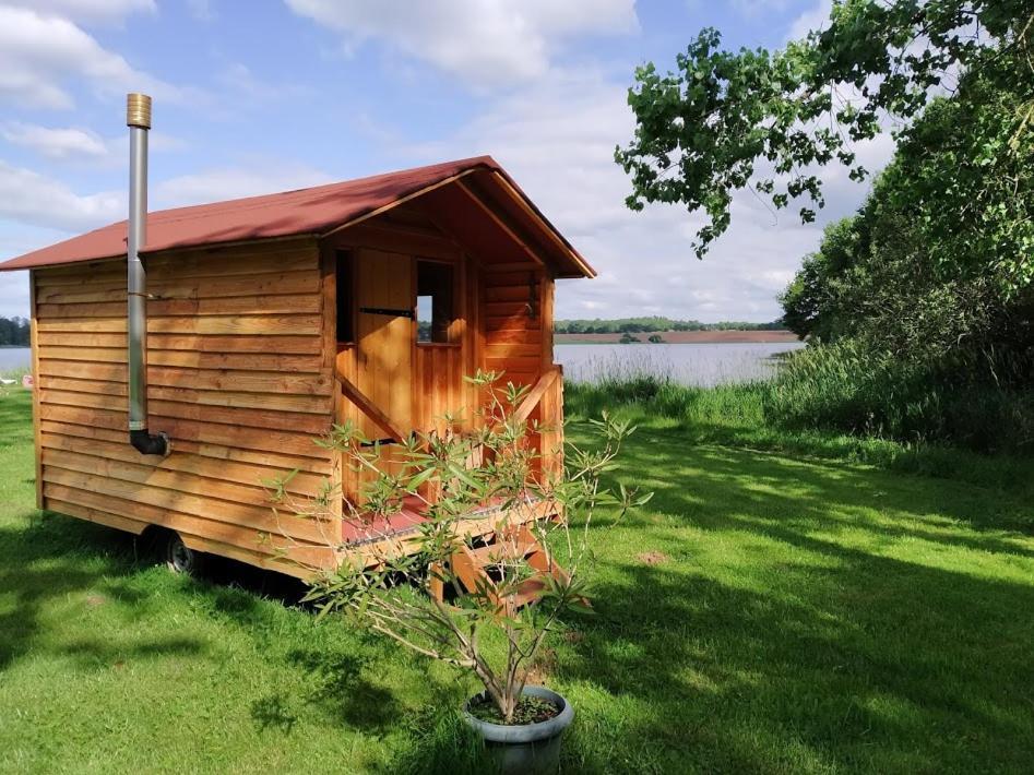 Saint-Quentin-sur-Charente La Tribu De Lavaud Bed & Breakfast エクステリア 写真